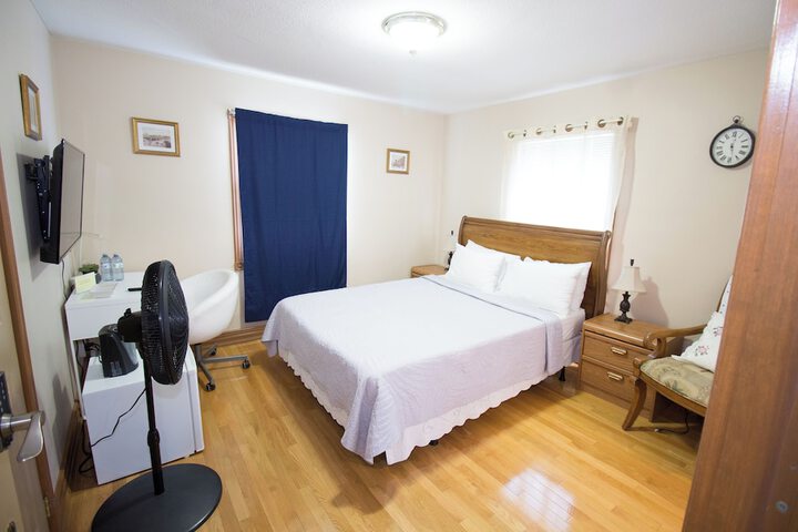 Room 15 of 64