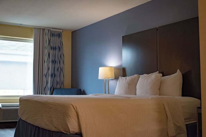 Days Inn & Suites by Wyndham Pocahontas