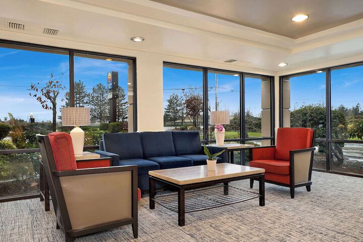 Hotel Interior 10 of 83