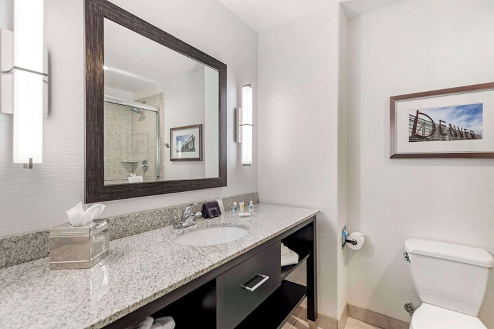 Comfort Inn & Suites Brighton Denver NE Medical Center