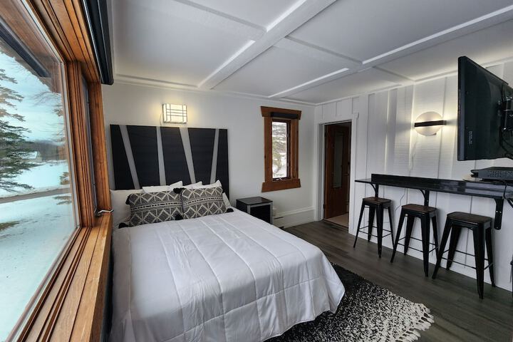 Room 26 of 40