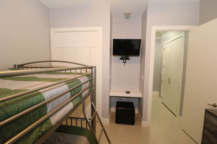 Room 53 of 67