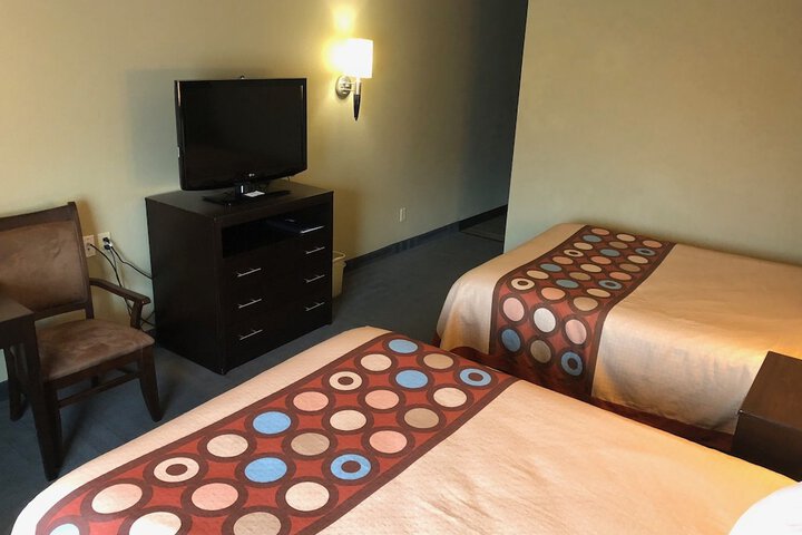 Room 28 of 38