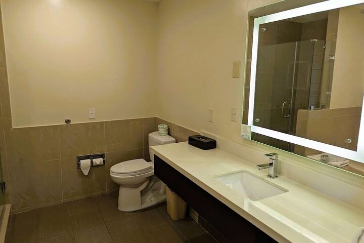 Room 10 of 47