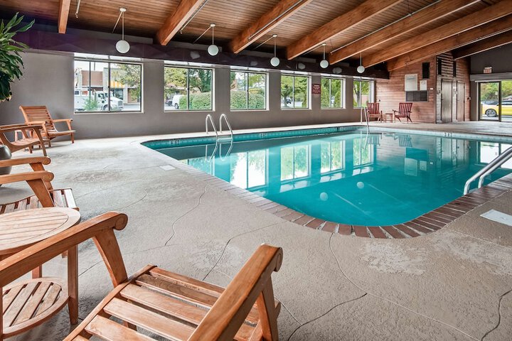 Pool 4 of 41