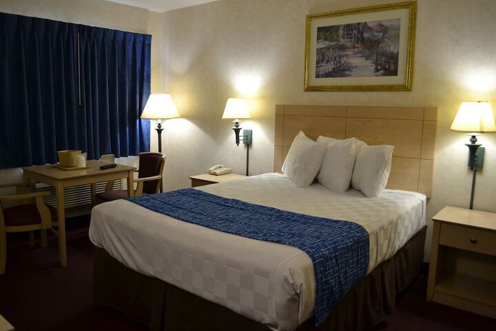 Room 15 of 38