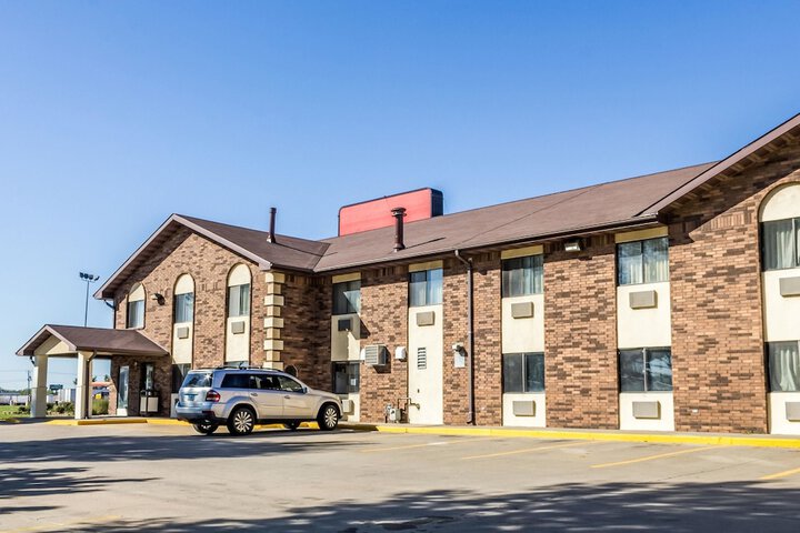 Hotel 4 of 42
