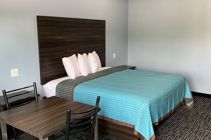 Room 16 of 22
