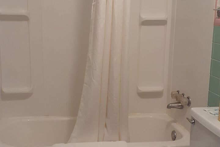 Room 9 of 21