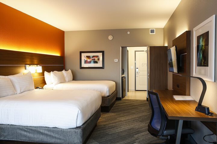 Room 17 of 41