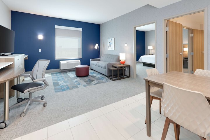 Room 32 of 45