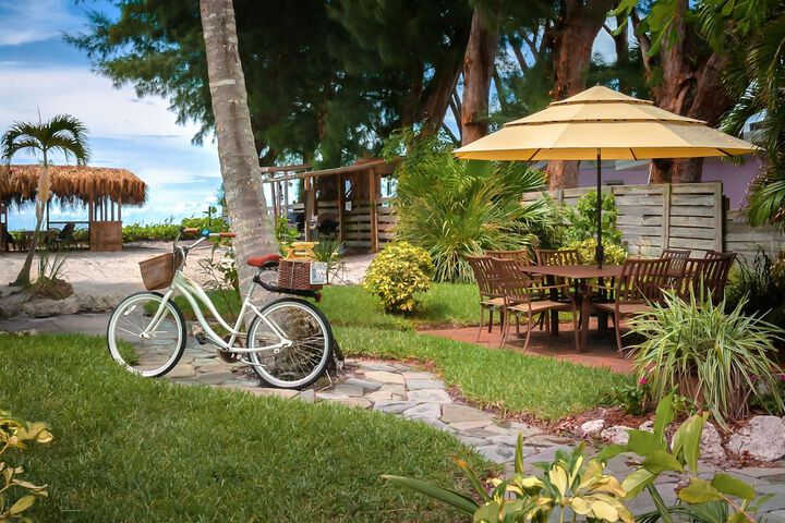 Hotel Exterior 198 of 205