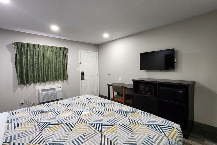 Room 21 of 43