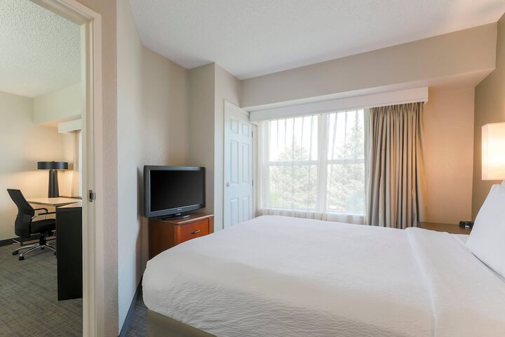 Room 22 of 47