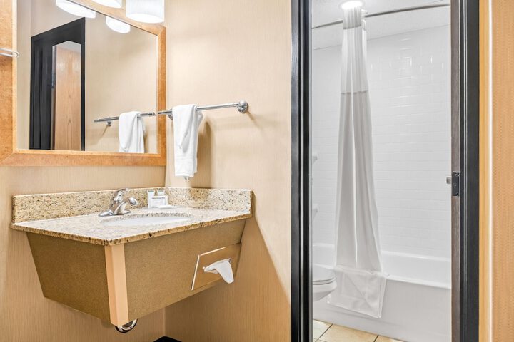 Days Inn by Wyndham Helena