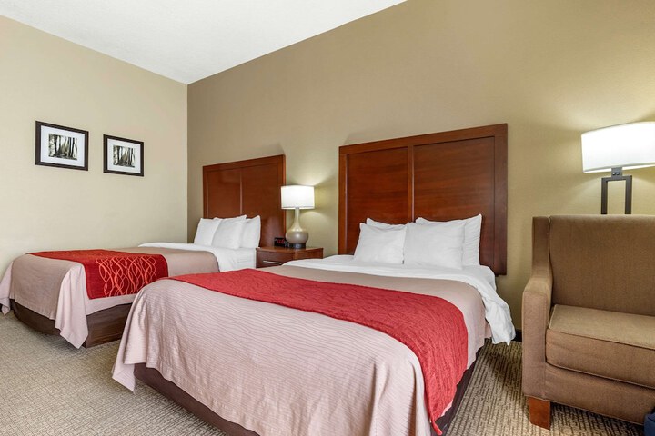 Room 32 of 52