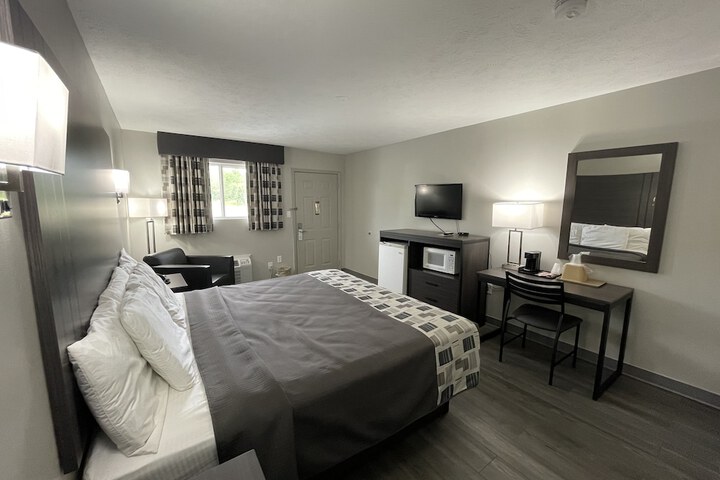 Embassy Inn