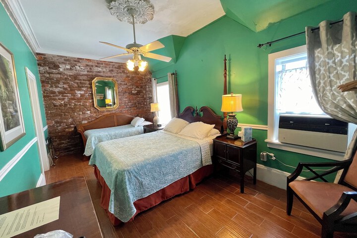 Room 55 of 100