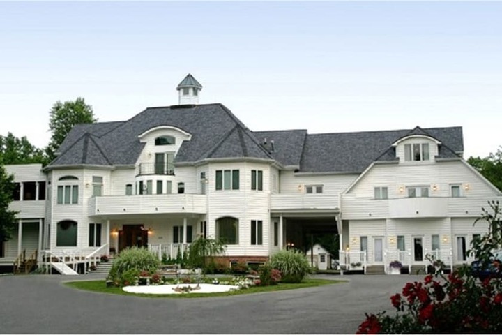 The Columbia Inn at Peralynna Manor