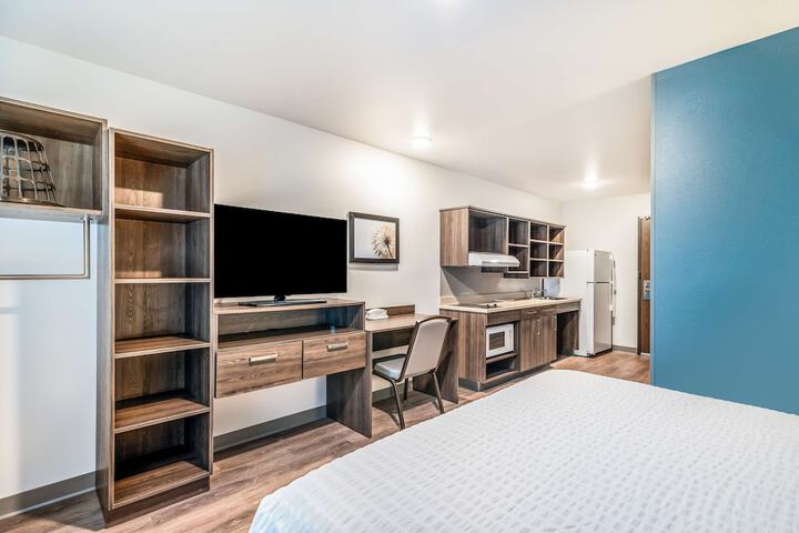 Room 16 of 22