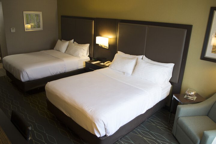 Room 16 of 44