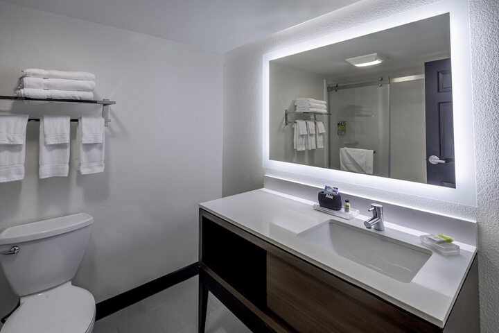 Holiday Inn & Suites Wausau-Rothschild by IHG