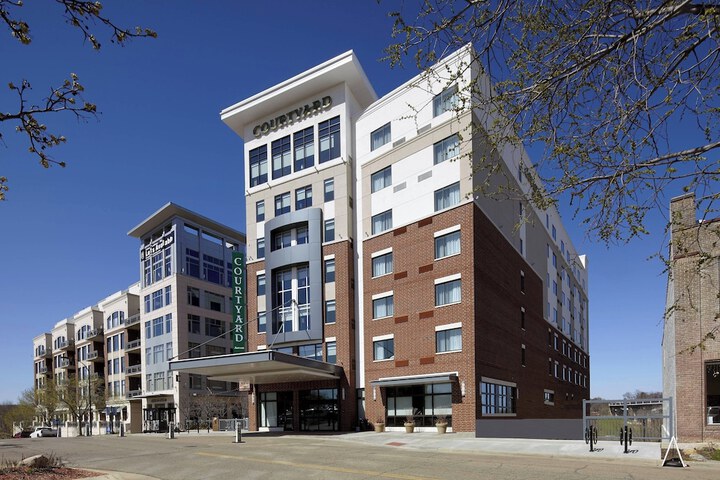 Courtyard Akron Downtown