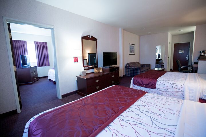 Room 12 of 25