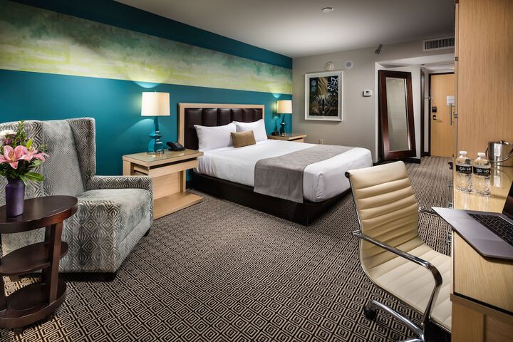 Room 40 of 67