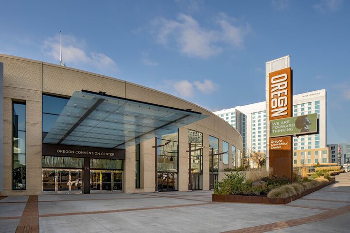 Hyatt Regency Portland at the Oregon Convention Center