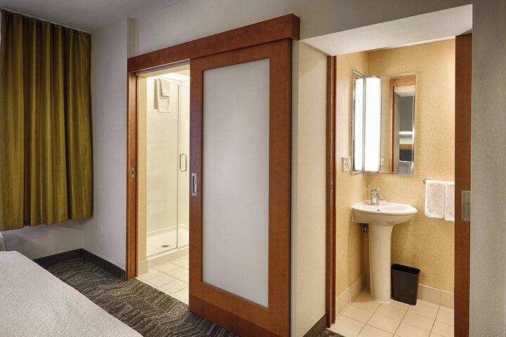 Room 11 of 20