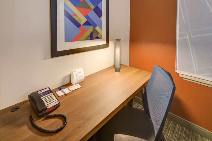 Room 51 of 86