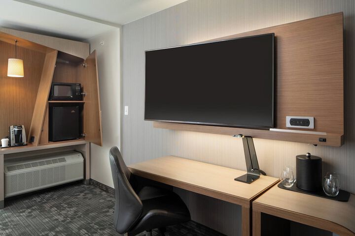 Courtyard by Marriott Lafayette South