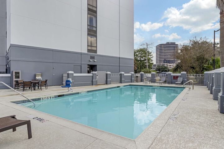 Pool 3 of 35
