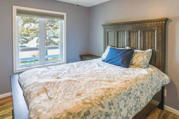 Lakefront Arkansas Escape w / Grill Dock & Kayaks!