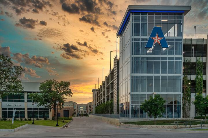 Aloft by Marriott Dallas Arlington South