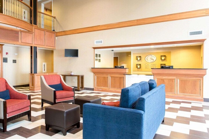 Comfort Suites Benton Harbor - St. Joseph