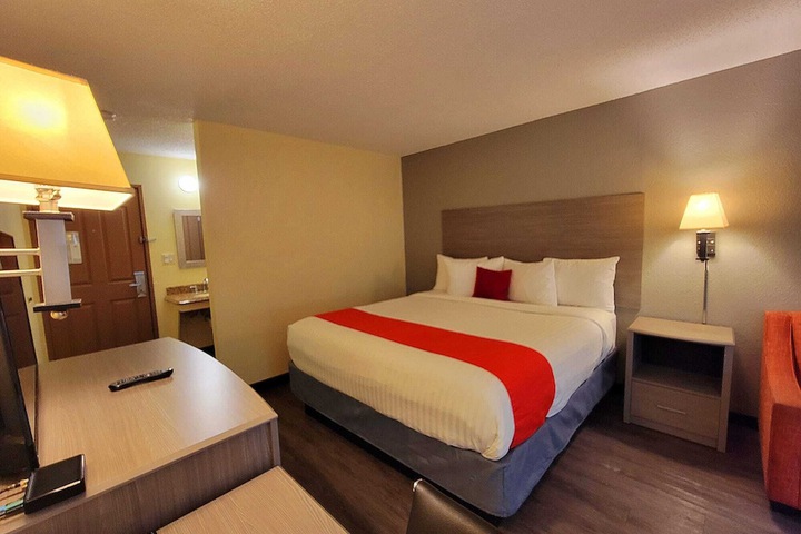 Rockview Hotel Castle Rock Downtown