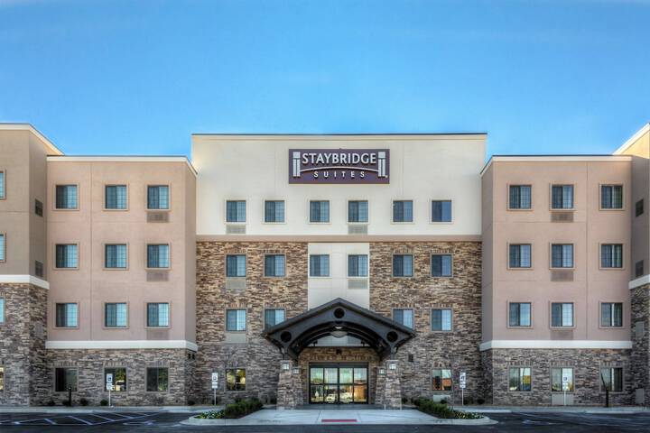 Staybridge Suites St. Louis - Westport by IHG