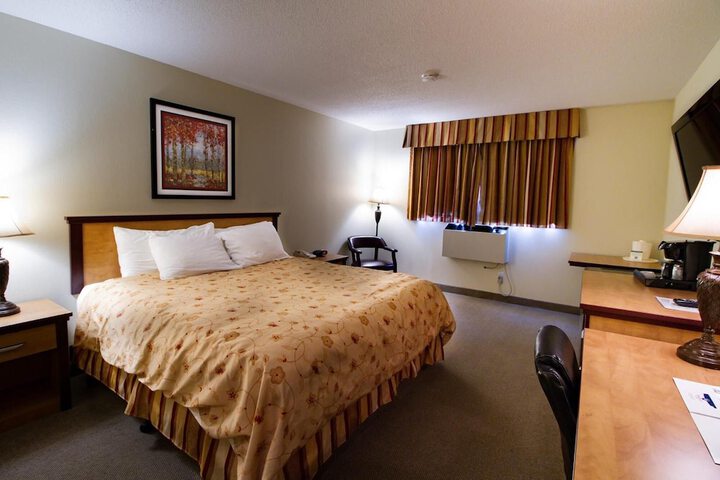 Room 12 of 46
