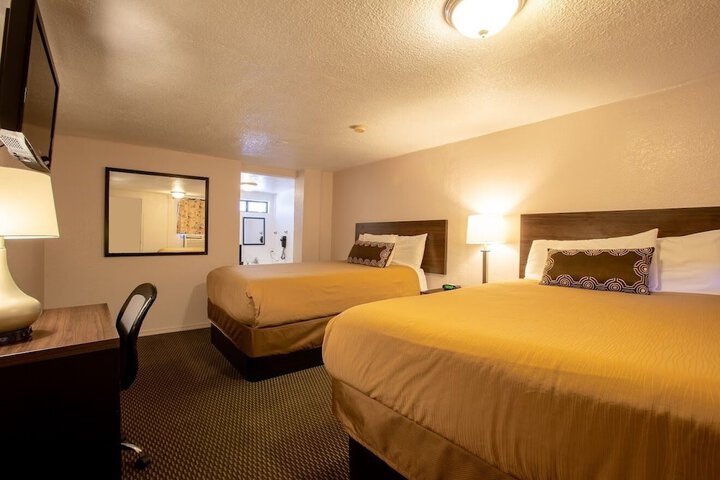 Room 6 of 23