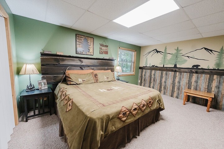 Room 37 of 61