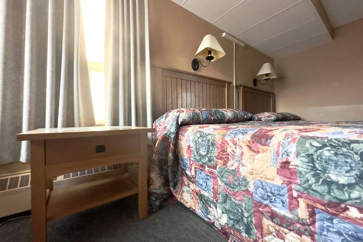 Room 13 of 21