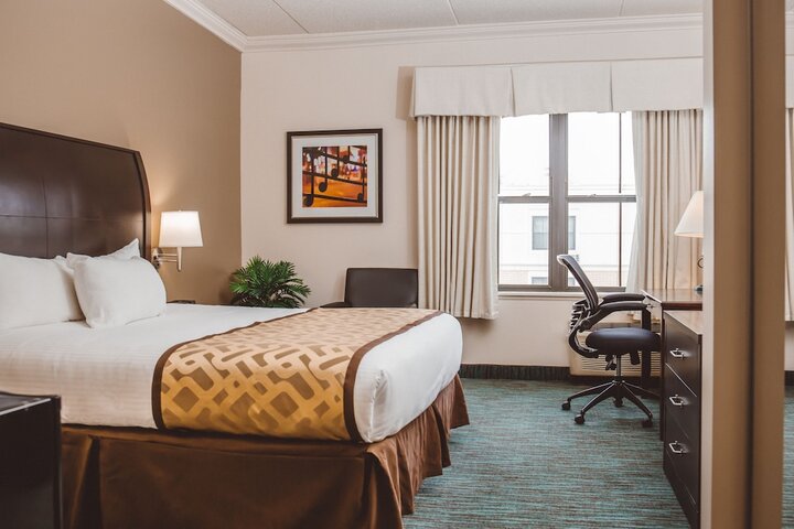 Room 30 of 62