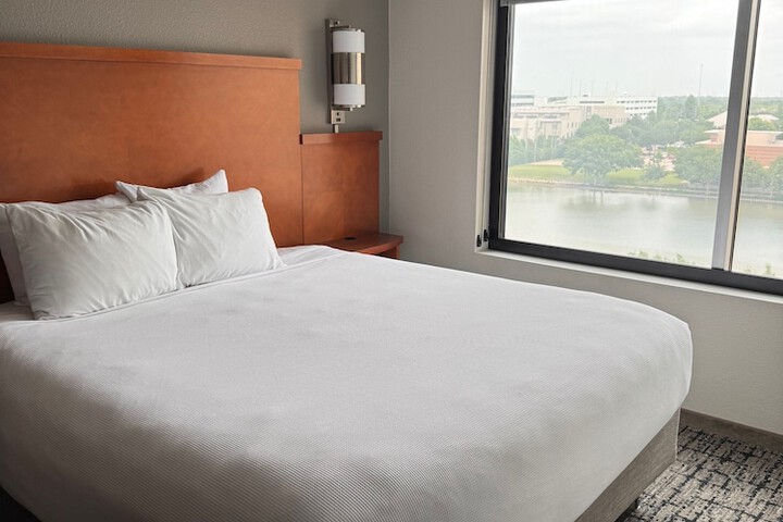 Hyatt Place Houston / Sugar Land