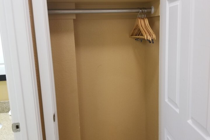 Room 28 of 59