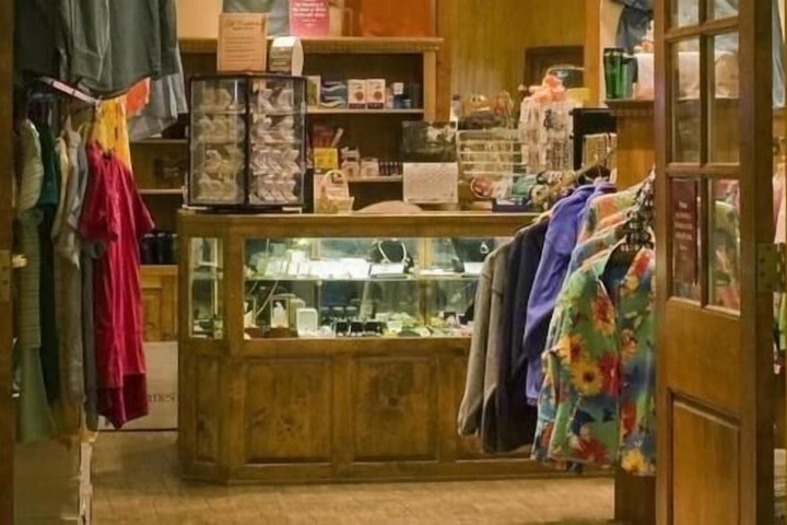 Gift Shop 30 of 36