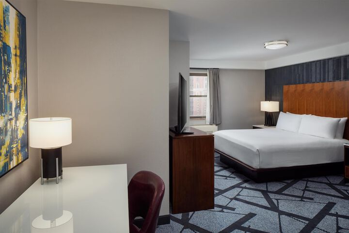 DoubleTree by Hilton Hotel & Suites Pittsburgh Downtown