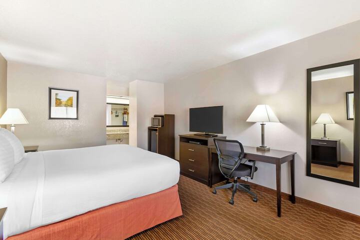 Best Western Sawmill Inn