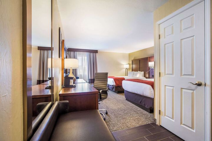 Room 32 of 52
